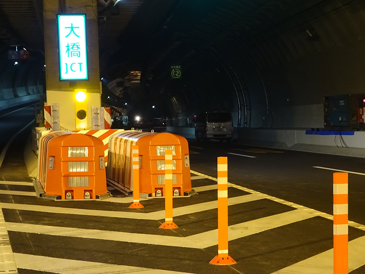 車両用衝突緩衝装置 スイコー株式会社